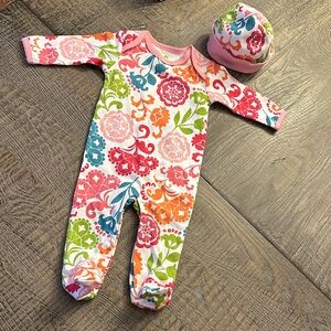 NWOT Vera Bradley Floral Kids Footie and hat in Pink and Green